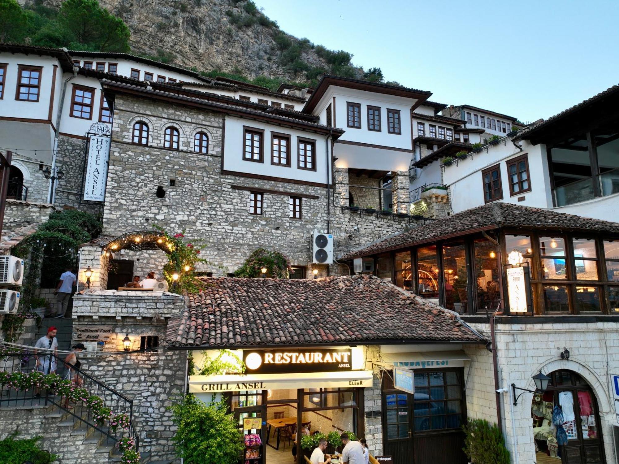 Hotel Ansel Berat Exterior foto