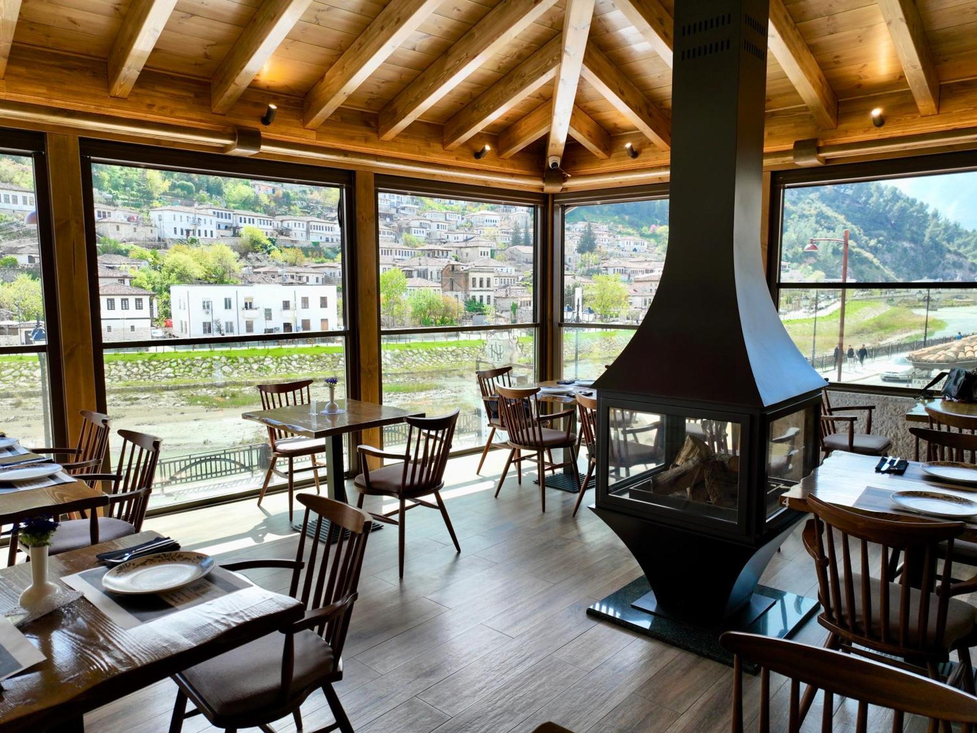 Hotel Ansel Berat Exterior foto
