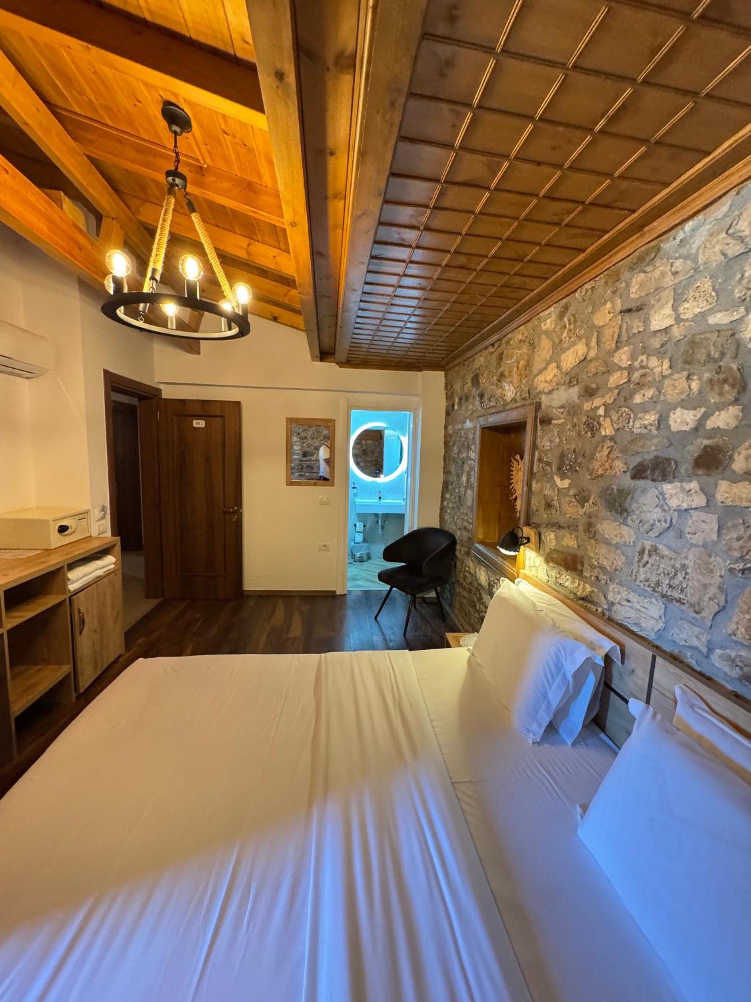 Hotel Ansel Berat Exterior foto